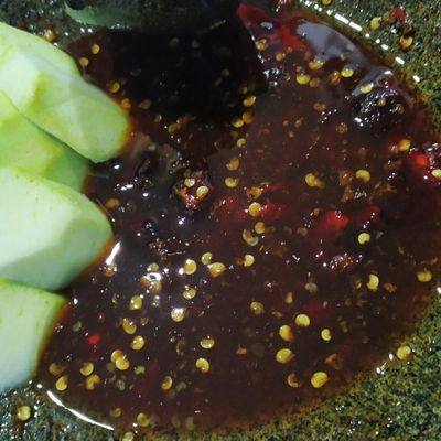 Cara Buat Bumbu Rujak Gula Merah